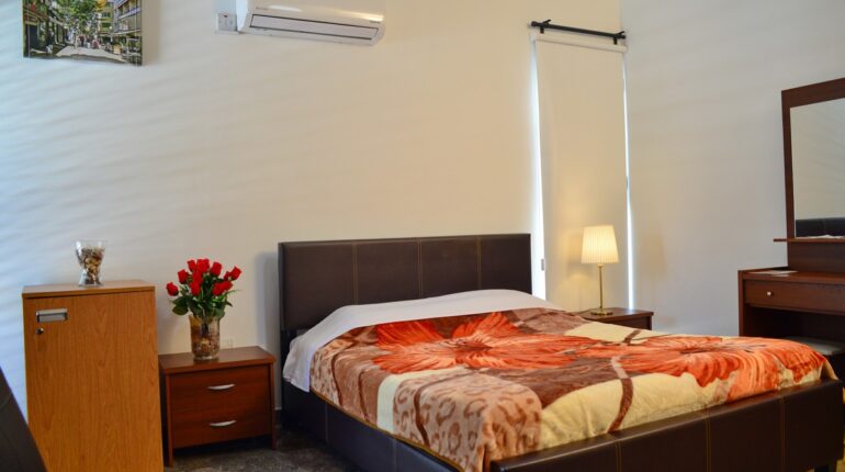 Double Room (1)